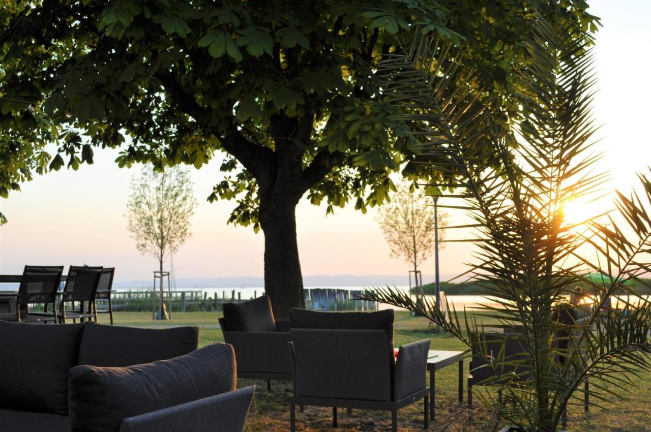 Seehotel Herlinde Podersdorf am See Exterior photo